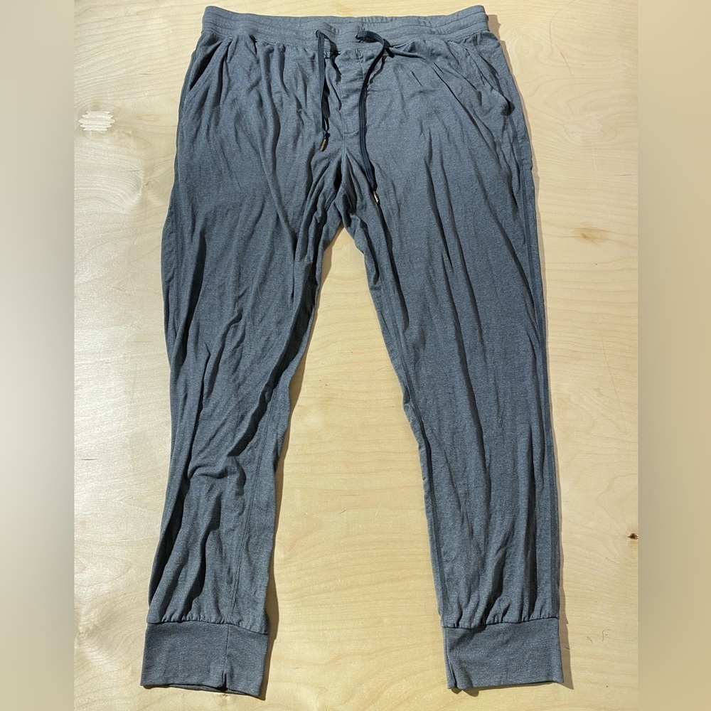 American Eagle Gray Joggers XL (NH)